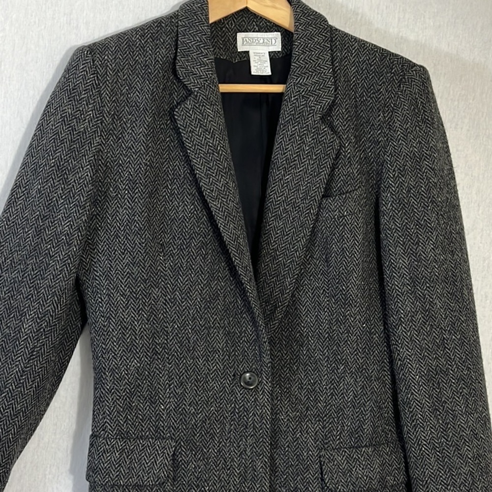 Lands' End Women's Herringbone Wool Blazer in Charcoal and Black - Picture 6 of 7